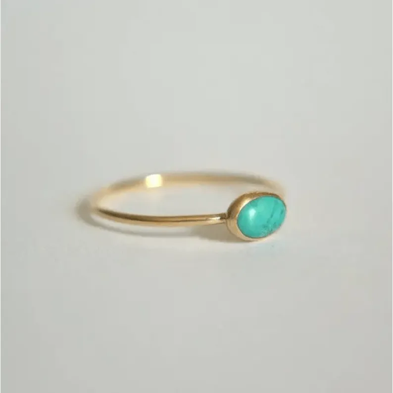 14k Oval Turquoise Ring