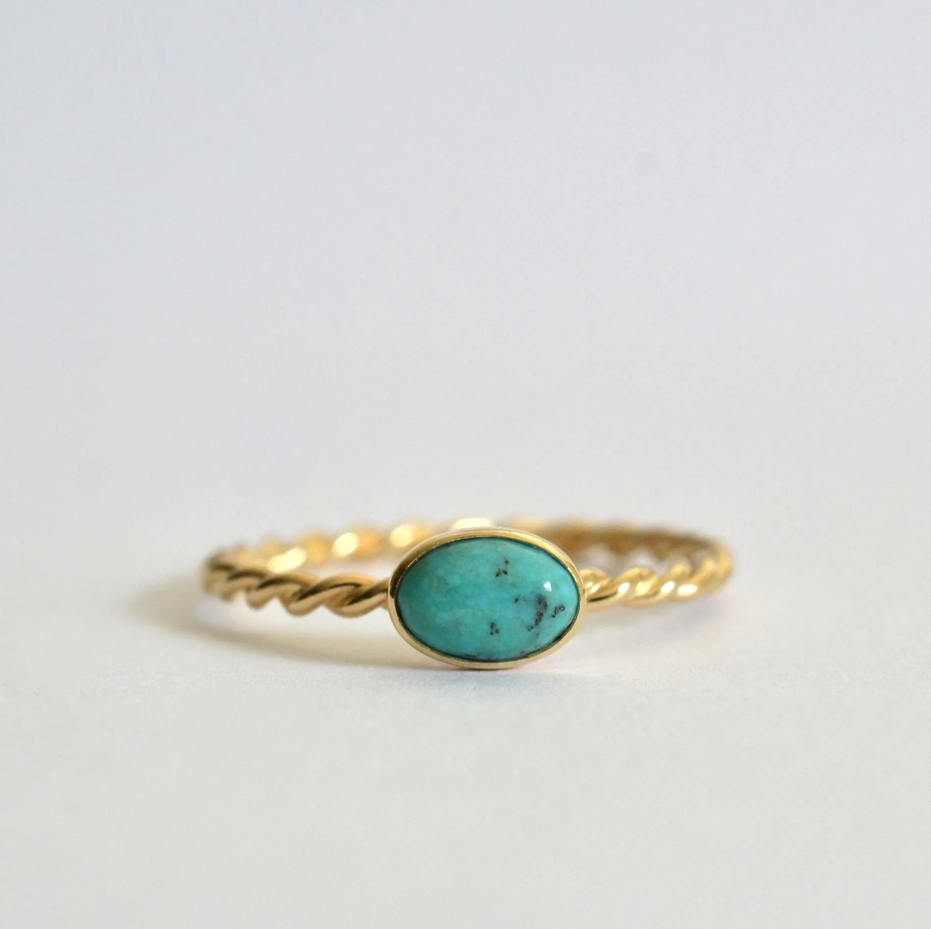 14k Oval Turquoise Rope Ring