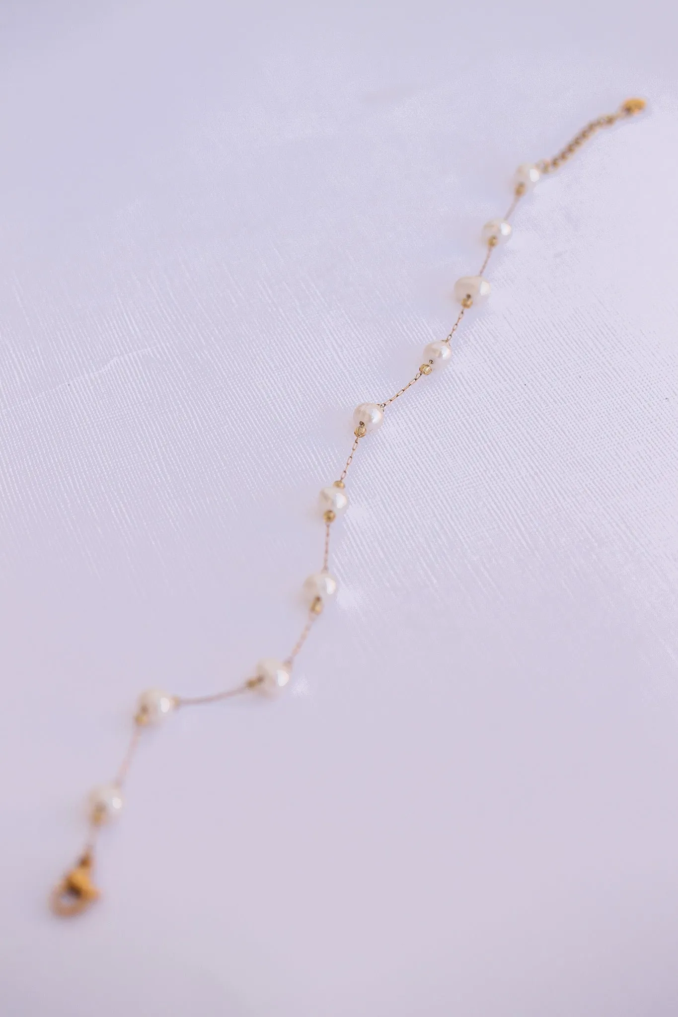 Aphrodite Anklet in Freshwater Pearl