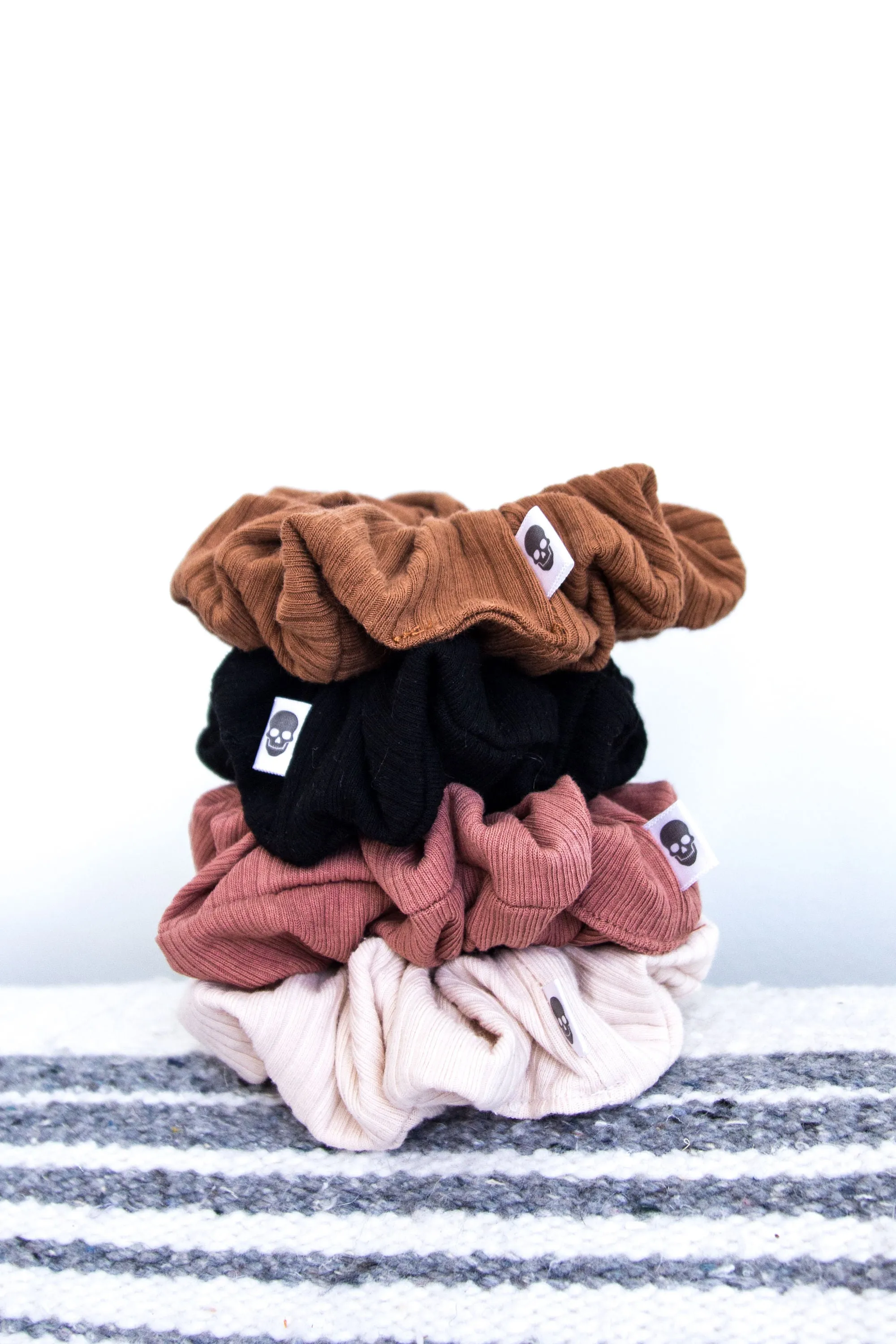 SCRUNCHIE - ONYX