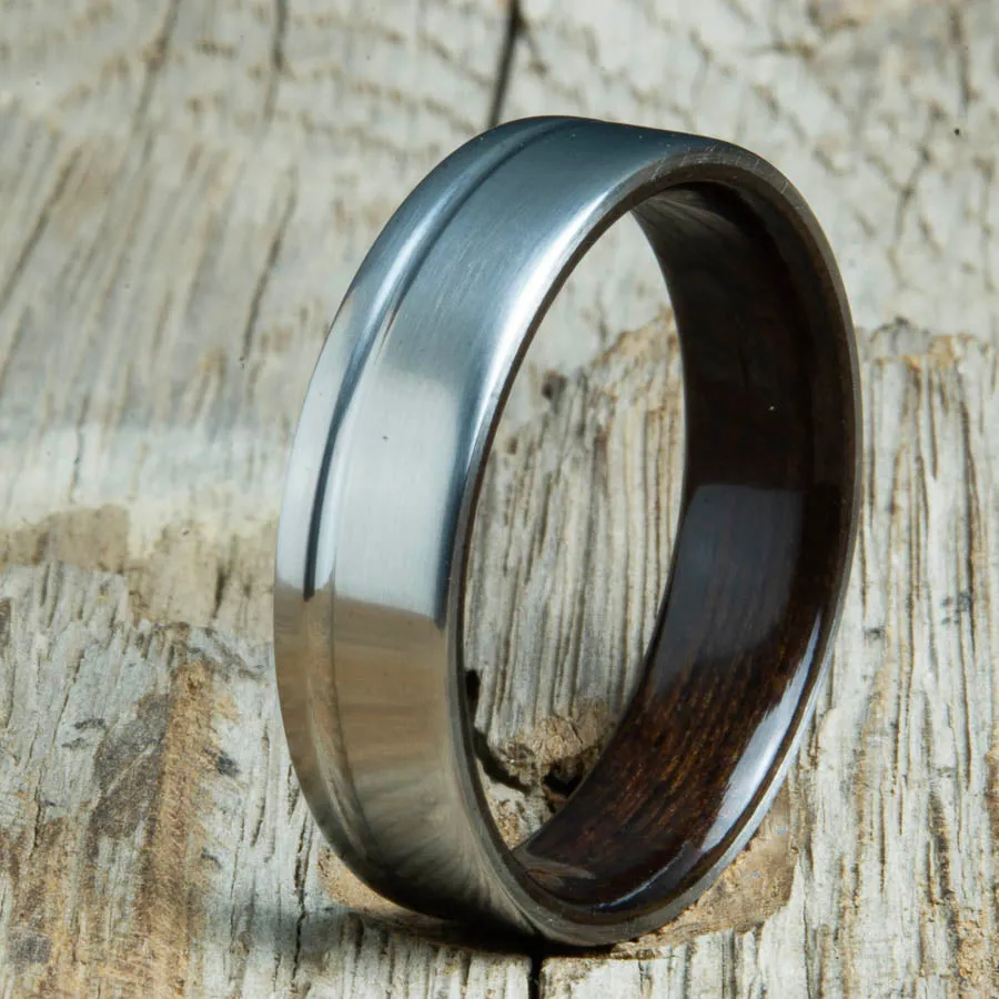 Single groove satin titanium ring with Rosewood